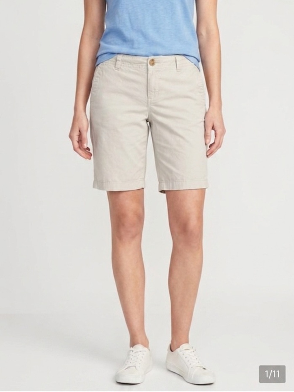 Old Navy Light Beige Khaki Shorts Size 4